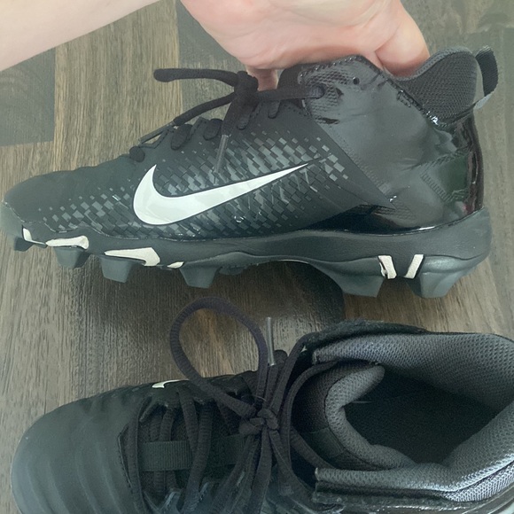 Nike Fast Flex Alpha Baseball cleats kids size 5  black & white - Picture 11 of 14